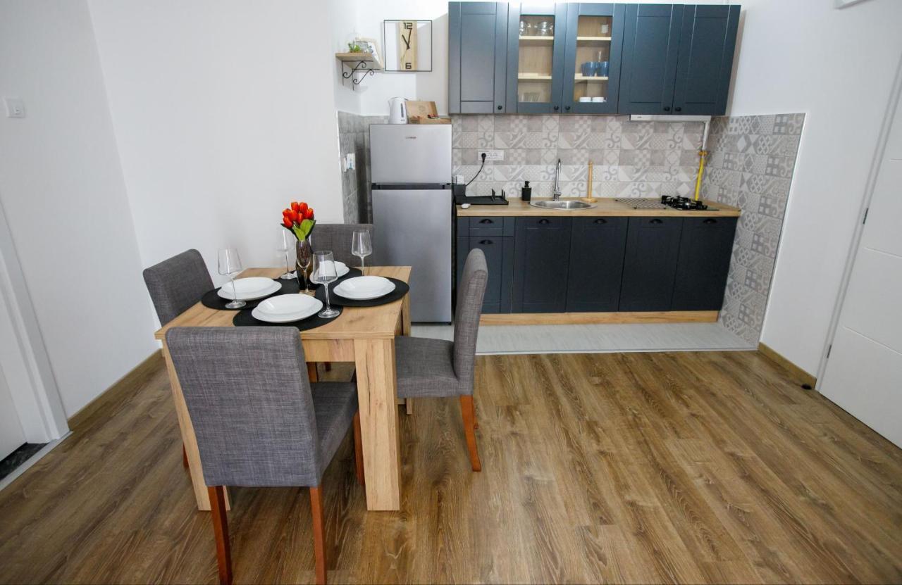 Apartman Paratetis 1 Palić Exteriör bild